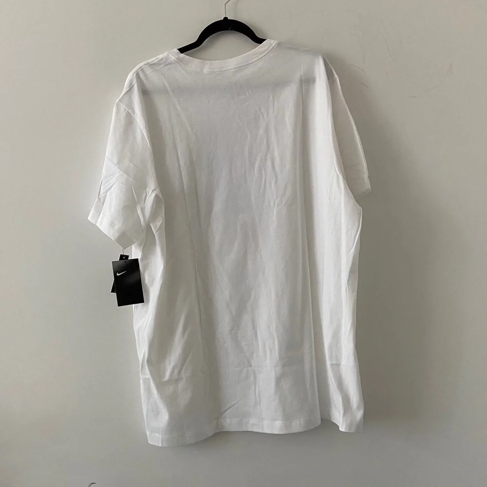 Men’s Nike Kyrie Irving Manga Logo Basketball Tee Size XXL